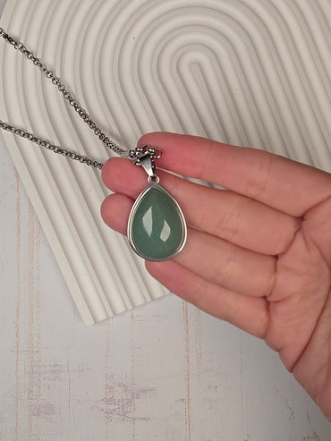 Dije Cuarzo verde Gota (con cadena)