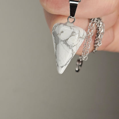 Dije Howlita pendulo (con cadena)