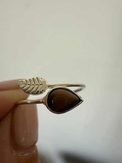 Anillo ojo de tigre ajustable plata